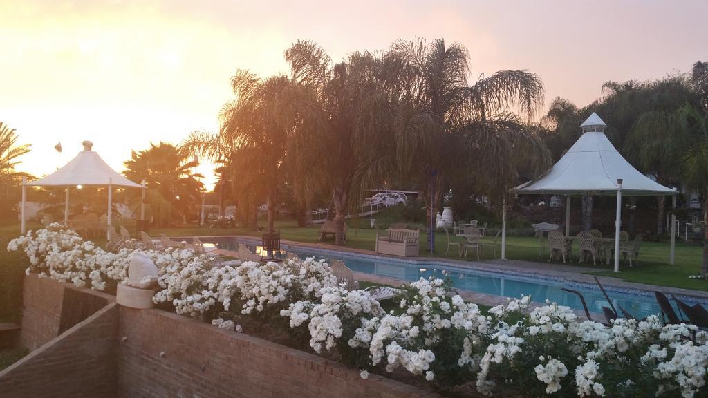 Belurana River Manor Hotel Upington Exterior photo